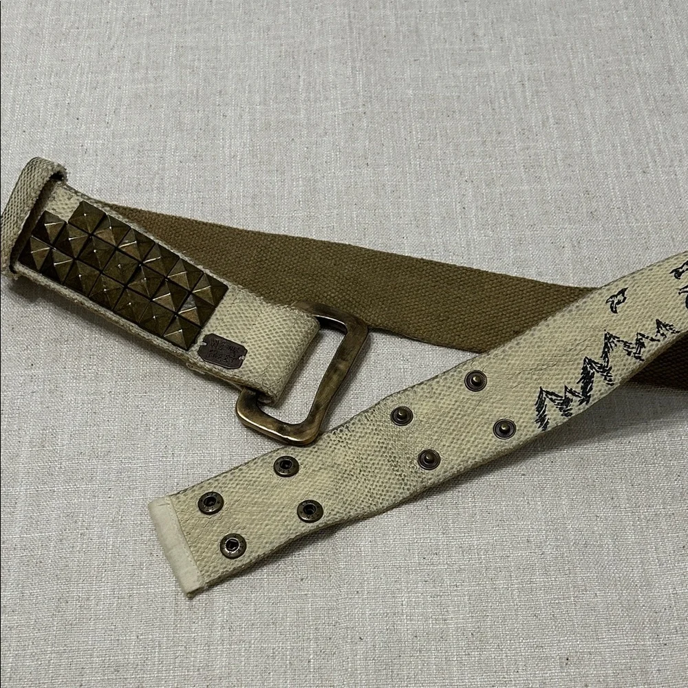 Free People We the Free Belt Studded Canvas Mountain Design and Large Buckle - Picture 6 of 13